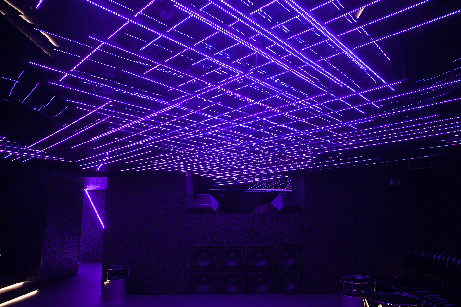 DND-Amsterdam by Refractiv - Light & Visual Experience